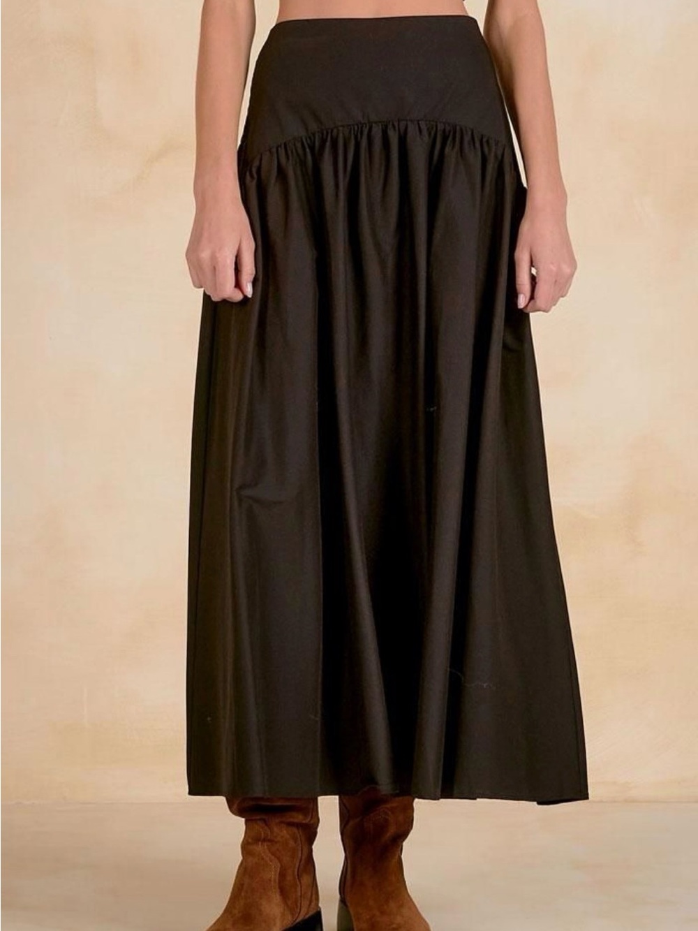 Elan Maxi Curved Skirt Black Elastic Back Small